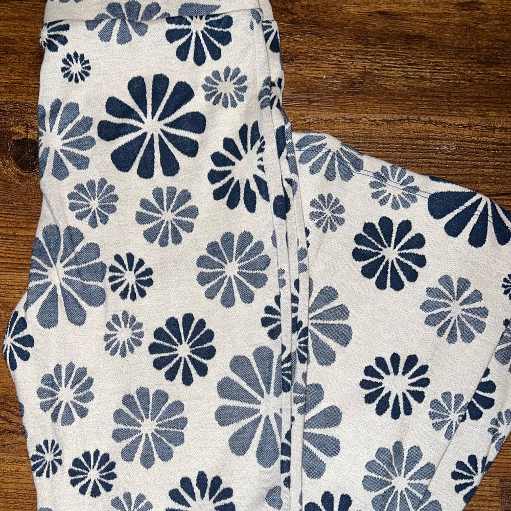 Tullabee Navy Blue White Daisy Knit Flared Stretch Pants Leggings Size M/L - Picture 5 of 11